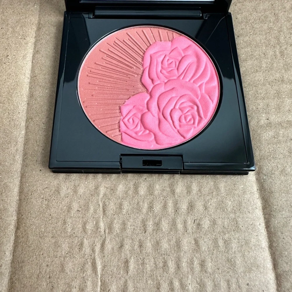 Pat McGrath Divine Blush Duo is Cosmic Coral BNIB